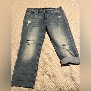 Judy blue raw hem jeans. Size 2xl